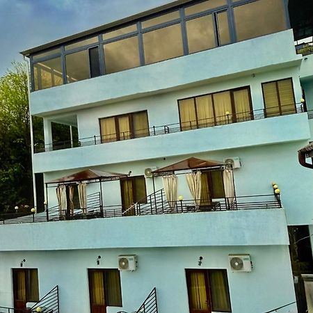 Hotel Balcony Kutaisi Exterior foto