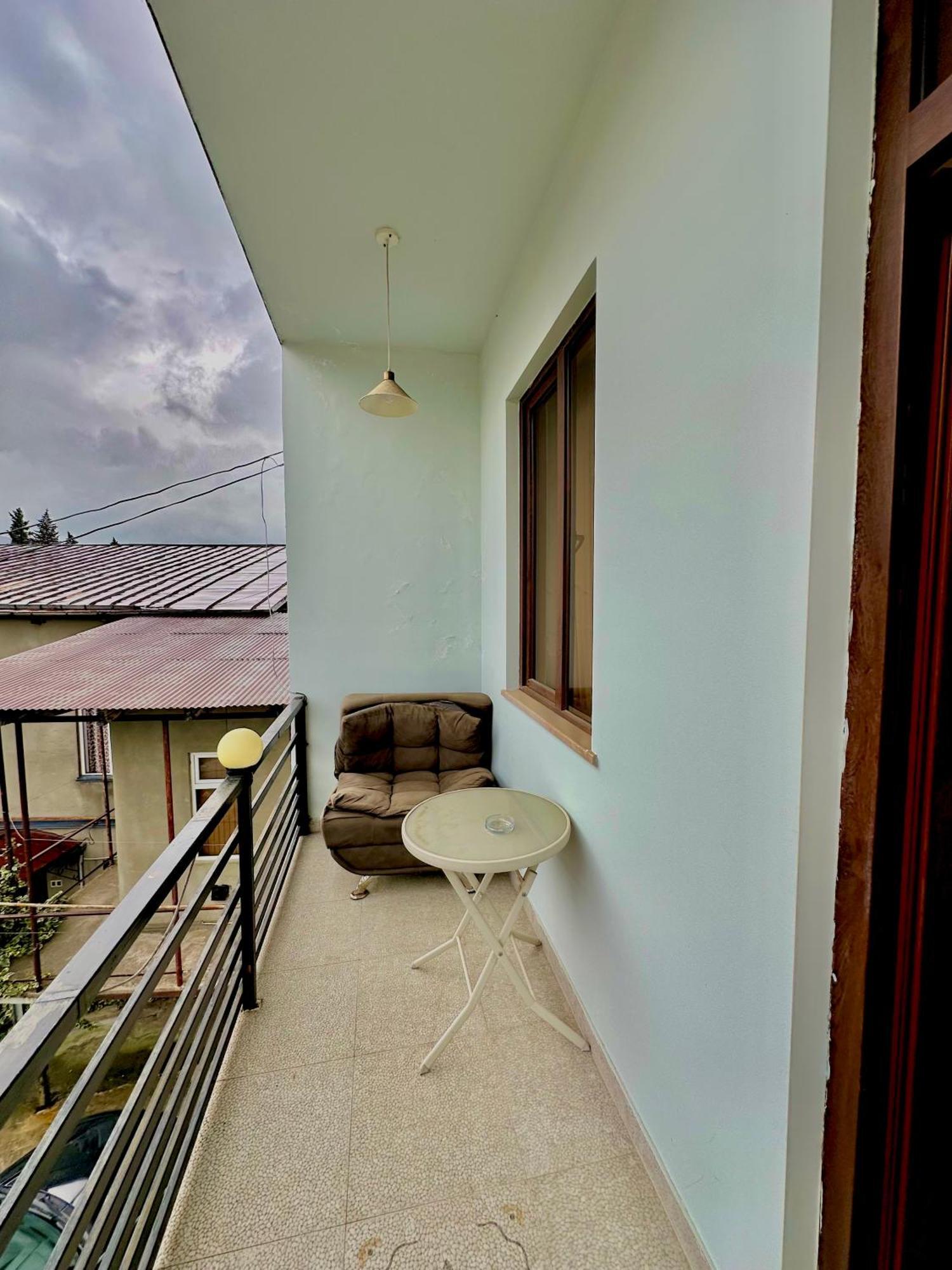 Hotel Balcony Kutaisi Exterior foto