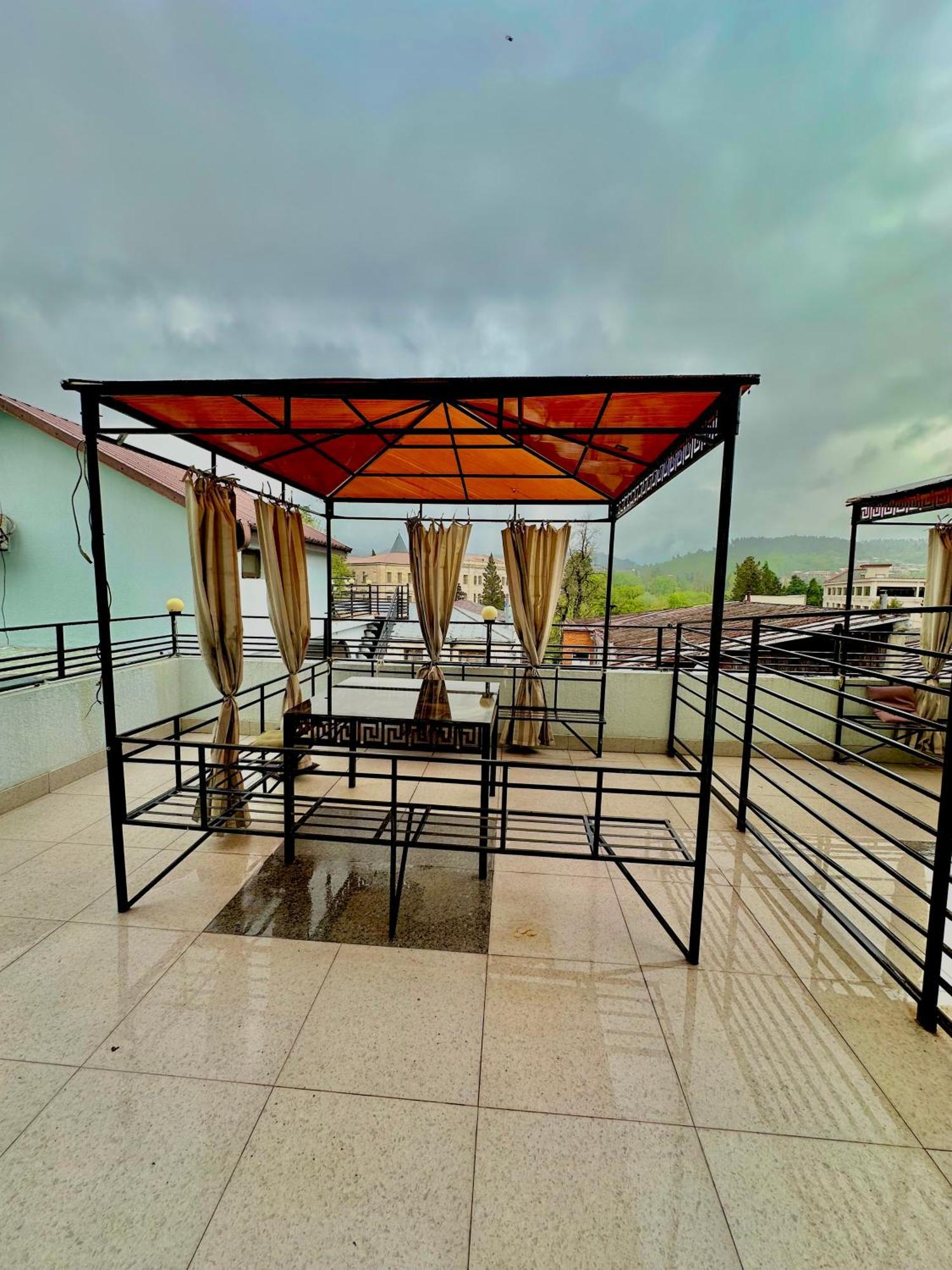 Hotel Balcony Kutaisi Exterior foto